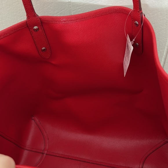 Floral Coach Pocketbook with Clutch - Picture 7 of 10